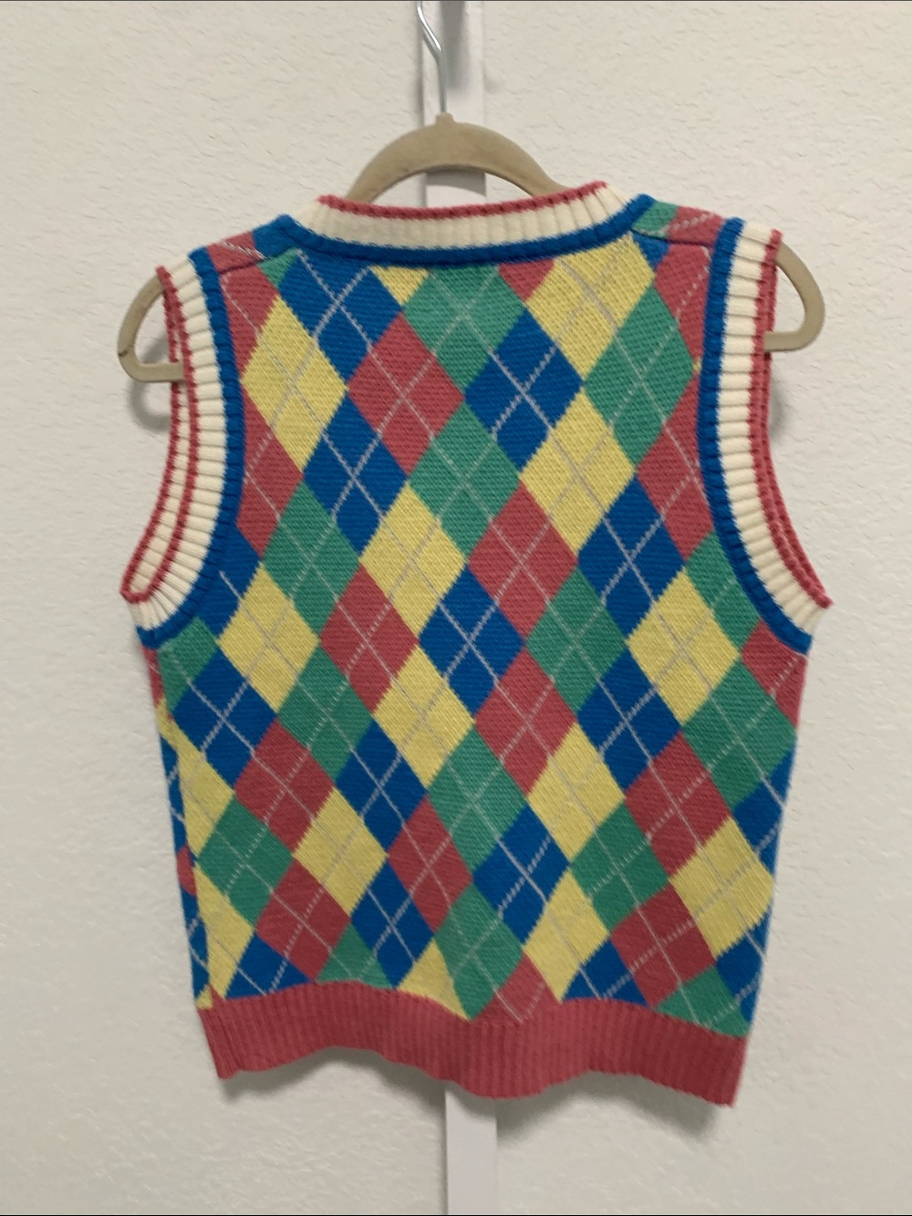 Princess Polly Colorful Argyle Knit V Neck Sweater Vest - Picture 5 of 7